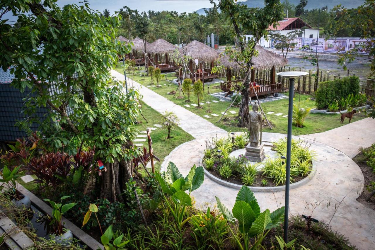 Kampot Tropical Village エクステリア 写真