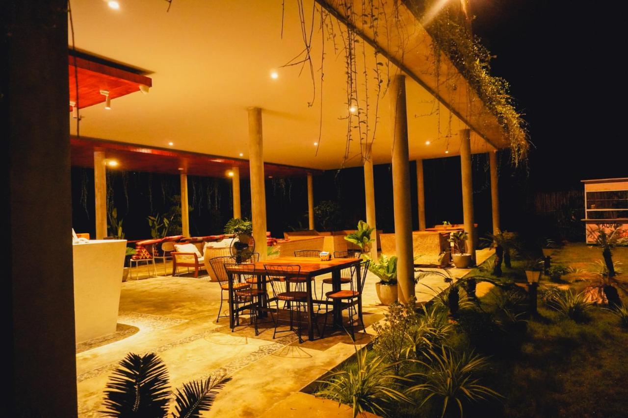 Kampot Tropical Village エクステリア 写真