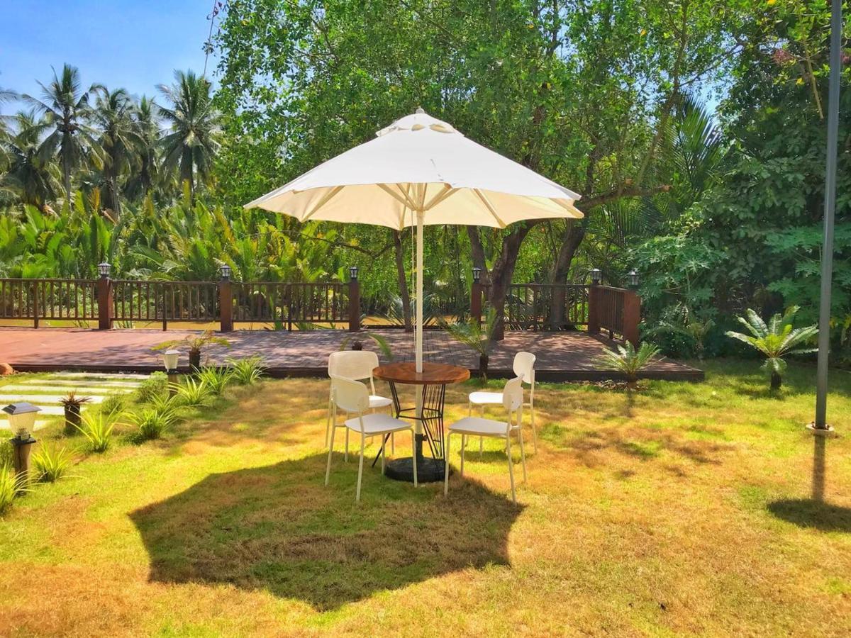 Kampot Tropical Village エクステリア 写真