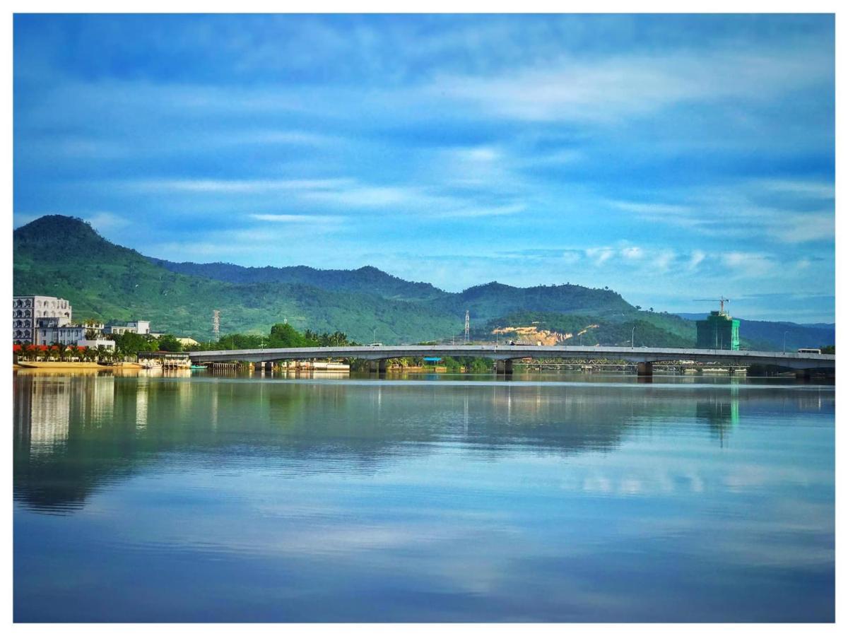 Kampot Tropical Village エクステリア 写真