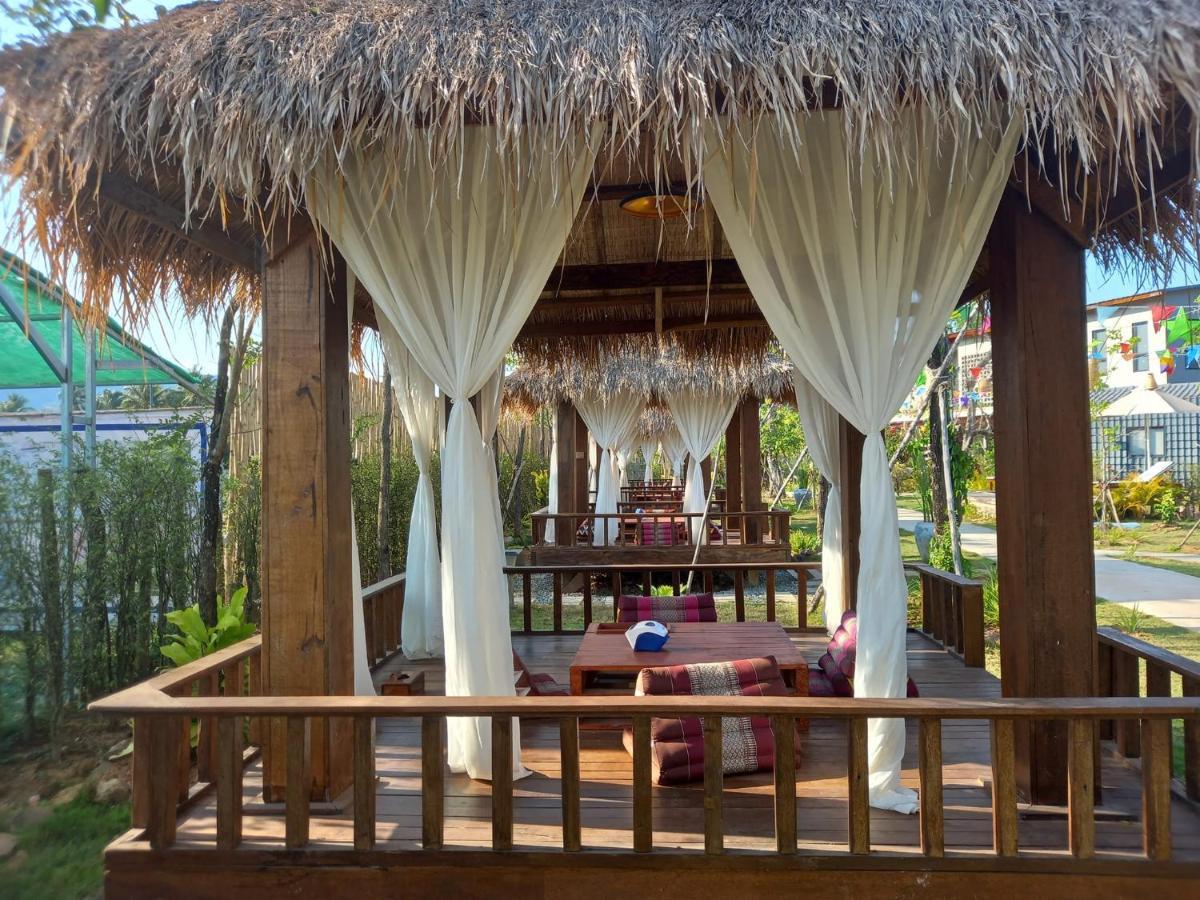 Kampot Tropical Village エクステリア 写真
